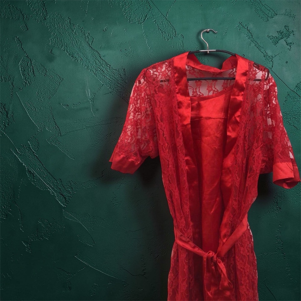 Red Lace Satin Trim Women's Robe